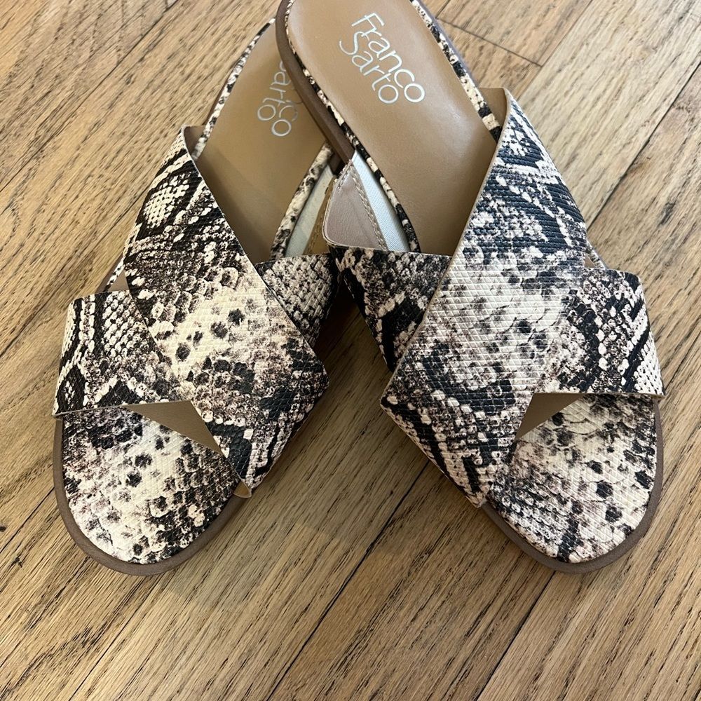 Franco Sarto animal print cris cross slides - Picture 4 of 6